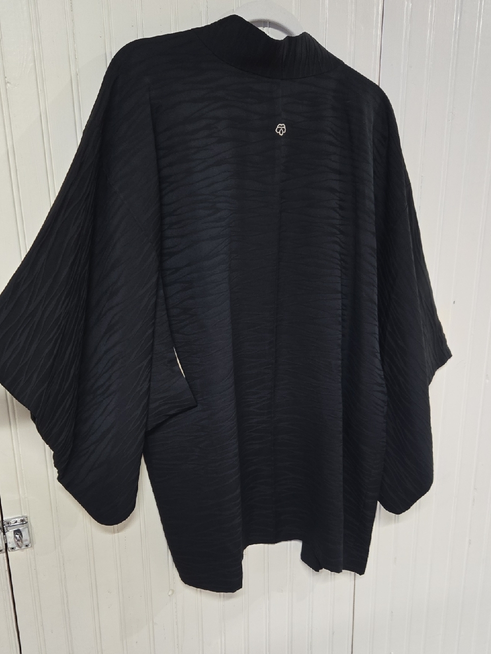 Black SILK Textured Kimono-Style Jacket